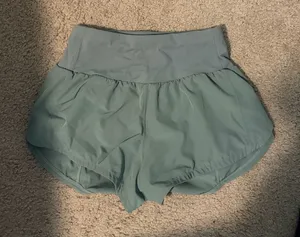 Amazon shorts thumbnail 1