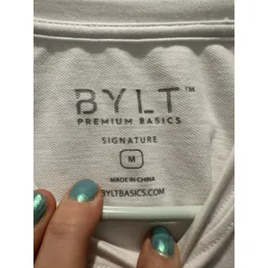 BYLT Premium Essential Cropped Crew SS T-Shirt Women’s M White Michelob Ultra thumbnail 4