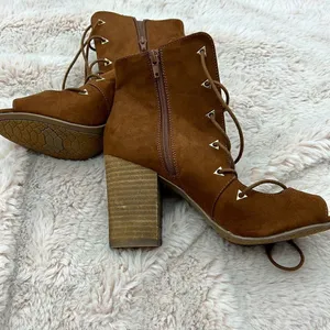 Carlos Santana lace up brown block heel booties Brown Size 10 thumbnail 3