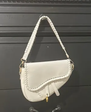 Cute white purse thumbnail 1