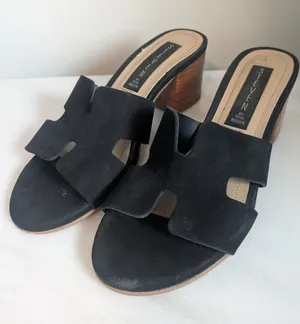 Steve Madden Fuiji Block Heel Mule Sandals Black 6.5 thumbnail 1