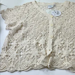 Cream Lace Crochet Blouse Size M thumbnail 10