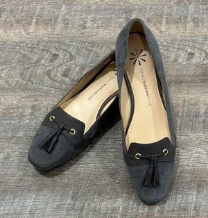 Isaac Mizrahi Live Paulina Gray Tassel Suede Loafters Size 10 Office Workwear thumbnail 1