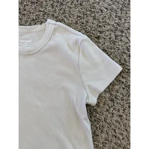 Old‎ Navy Women's Tan Cropped Snug Ribbed Short Sleeve Tee Size Medium thumbnail 4
