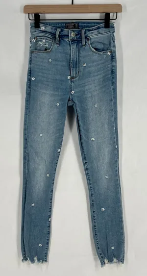 Abercrombie & Fitch Simone Ankle Jeans‎ Womens 0 Blue Denim Frayed Hem High Rise thumbnail 1
