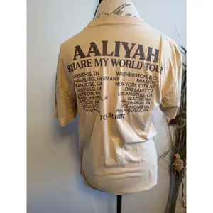 Aaliyah Share My World‎ Tour 1997 Graphic Tee Tan Womens Medium thumbnail 3