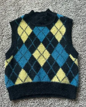 La Hearts Black Blue Yellow Argyle Fuzzy Knit Sweater Vest thumbnail 1