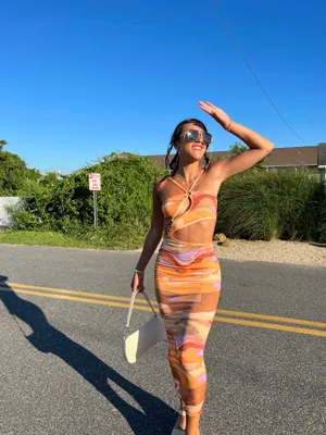 Pretty Little Thing Sunset Cutout dress thumbnail 3