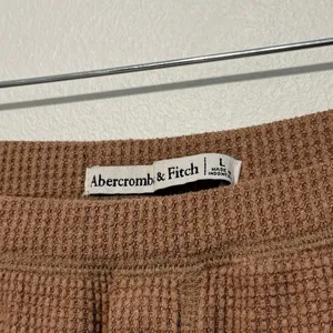 Abercrombie & Fitch Waffle Knit Shorts Size Large Tan Brown Cozy Lounge thumbnail 3