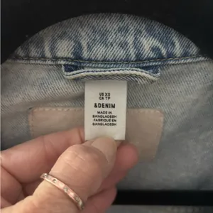 & Denim Jacket with Button Closure Blue Size XS thumbnail 2