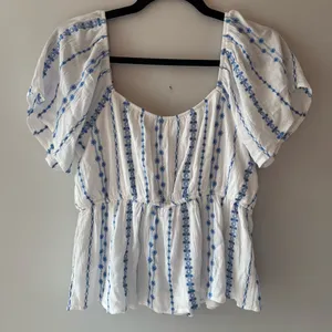 BUCKle- 33 Costal -Women's White Peasant Blouse with Blue Embroidery thumbnail 2