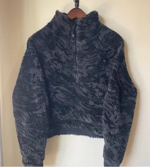 Lululemon Fleece Scuba thumbnail 1