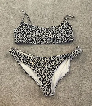 Triangl Bikini thumbnail 1