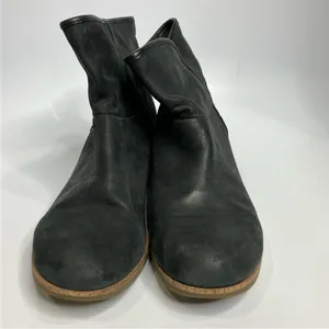 UGG Darling boots black leather ankle boots trendy women’s‎ size 10 thumbnail 3