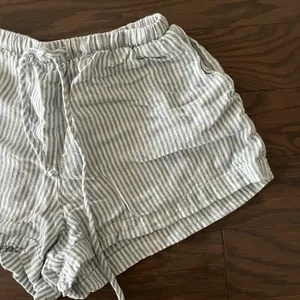 Striped White and Blue Tie Women's Shorts thumbnail 3