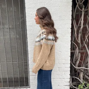 H&M Tan and cream knit oversized turtleneck sweater sz M thumbnail 2