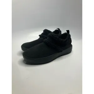 Oofos OOcoozie Low Shoes Womens 8 Black Excellent Faux Fur Recovery Mules thumbnail 3