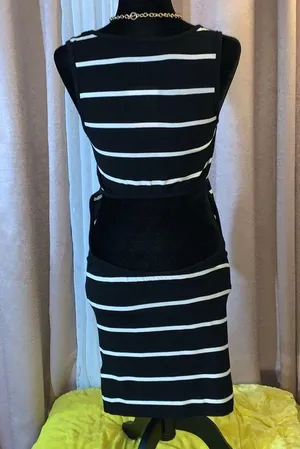 Venice Beach NWT for Venus Size 6 Cutout Back Dress thumbnail 5