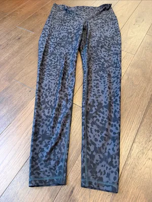 Old Navy Active Black & Gray Animal Print High-Waist Leggings - Large - C66-009 thumbnail 4