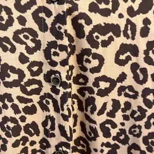 FINAL PRICE Southern Stitch Cheetah Print Top with Rose Gold Sequins thumbnail 3