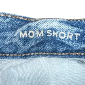 AE distressed denim jean mom shorts American Eagle outfitters size 4 light wash thumbnail 2