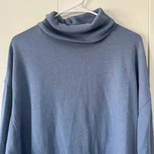 American Eagle Blue Turtleneck Sweatshirt thumbnail 2