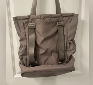 Beyond Yoga NWT gym bag drawstring in birch thumbnail 4