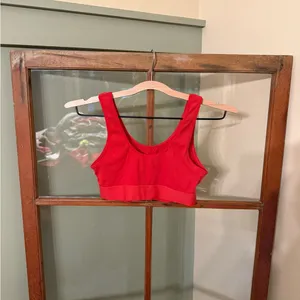 Auden Women’s Red Ribbed Sports Bra Medium Lougewear thumbnail 2