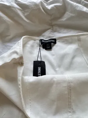 Pretty Little Thing White linen mini skirt thumbnail 4