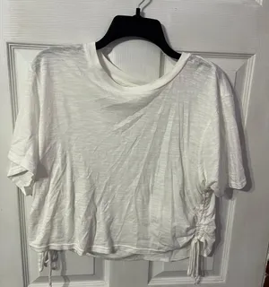 Universal Threads white cropped shirt thumbnail 3