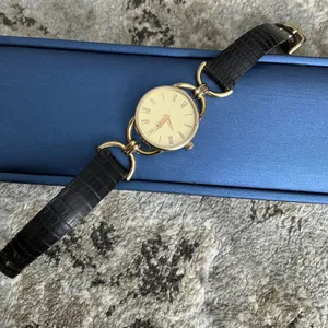 Women’s GUCCI lovely wrist watch❤️💛🖤 thumbnail 12