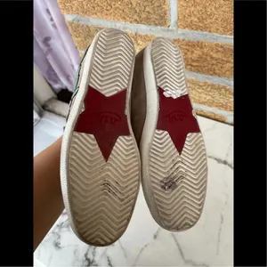 Ash Gull Embroidered Suede Low-Top
Sneaker 39/9 thumbnail 3
