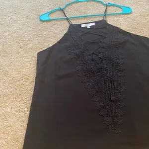 WAYF Posie Lace Crochet Trim Strappy Camisole thumbnail 8
