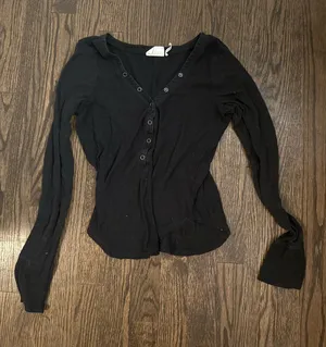 Urban Outfitters Top thumbnail 1