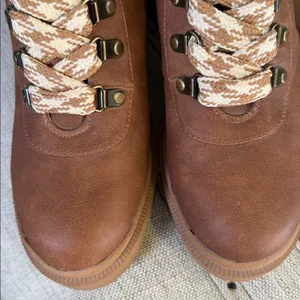 160- Circus by Sam Edelman Sambert Sherpa Lace-Up Ankle Boots NWOB Size 7 thumbnail 6