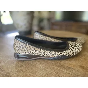 Cole Haan Leather Ballet Flat Pony Hair Leopard Comfort Slip On Shoe Size 7B thumbnail 3