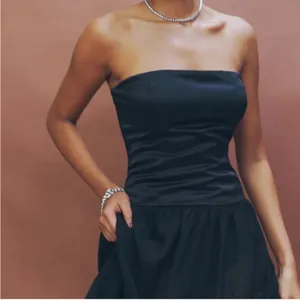 NWT‎ Reformation Florissant Black Satin Sheer Dress Sz 12 $298 thumbnail 2