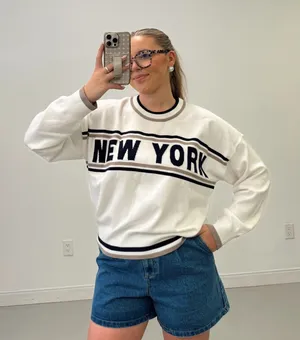 BOUTIQUE NEW YORK SWEATER TOP White thumbnail 1
