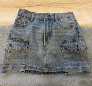 Denim Forum Aritzia The '90s Cargo Mini Denim Skirt thumbnail 1