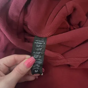 Alphalete Cropped Hoodie Burgundy Maroon Athleisure Gym Sweatshirt‎ Sz Medium thumbnail 9