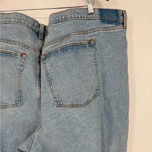 Abercrombie & Fitch The Straight Mid‎ Rise Jean Women's Size 37 thumbnail 8