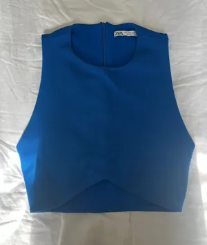 Crop Top thumbnail 1