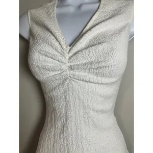 Zara White Textured Ruched V-Neck Cap Sleeve Top Size Medium thumbnail 3