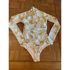 Rip Curl Namotu Long Sleeve Surfsuit Swimsuit Rashguard SMALL thumbnail 3