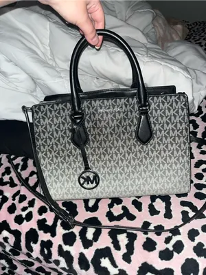 Michael Kors Black & White Monogram Purse thumbnail 5