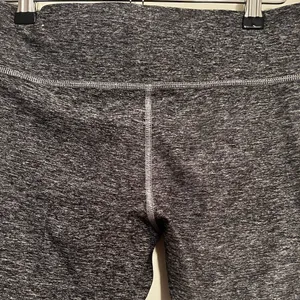 Victoria’s Secret PINK YOGA Grey Leggings Women’s Small thumbnail 6