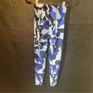 Offline By Aerie‎ Blue Patterned 7/8 Leggings Size Small thumbnail 2