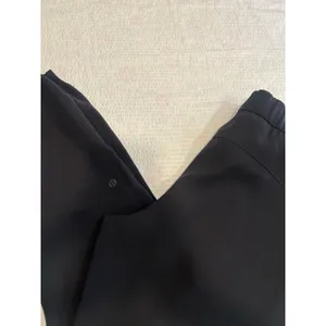 Lululemon On The Fly Jogger in Black size 4 women thumbnail 5
