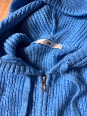 ALO Yoga Cashmere Ribbed Noble Full Zip Hoodie thumbnail 3