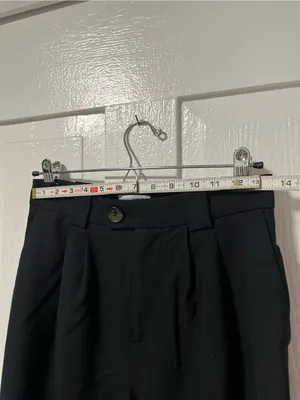 & Other Stories Los Angeles Atelier Wool Blend Pleated Trousers Black US 6 thumbnail 7